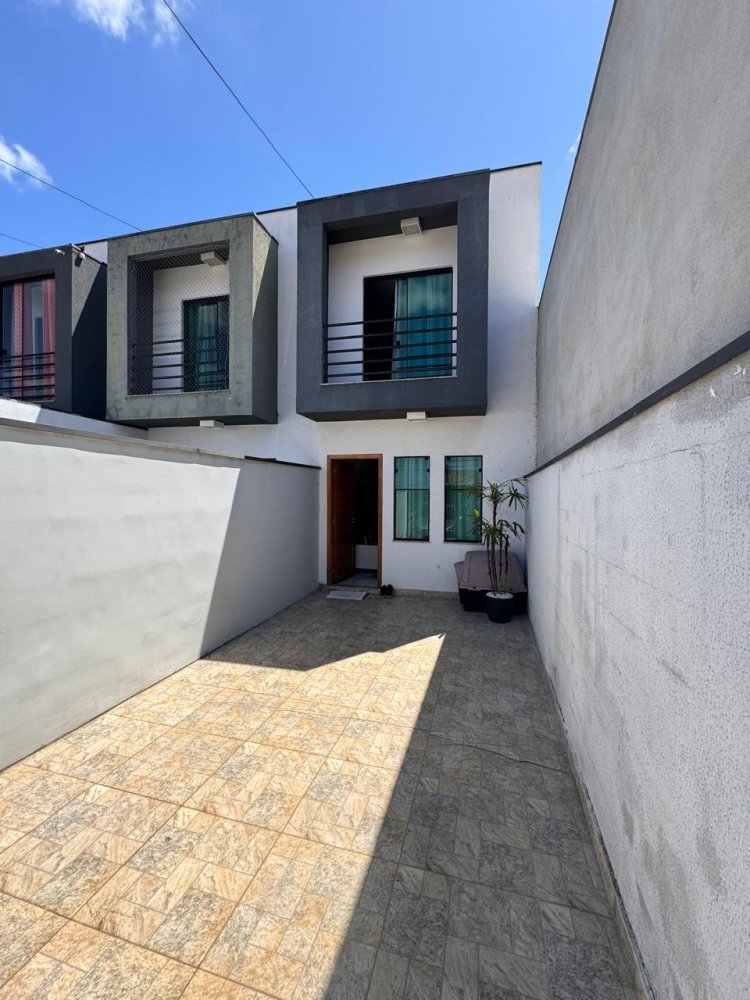 Sobrado - Venda - Vila So Sebastio - Mogi das Cruzes - SP
