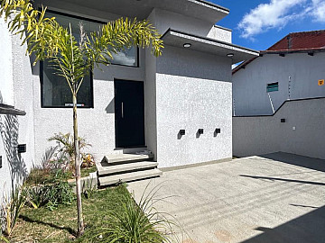 Casa t�rrea nova na Vila Rei