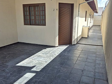 Casa t�rrea na Vila Lav�nia para loca��o