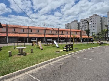 Sobrado no Condomnio Recanto do Tiet